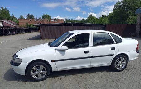 Opel Vectra B рестайлинг, 1996 год, 235 000 рублей, 8 фотография