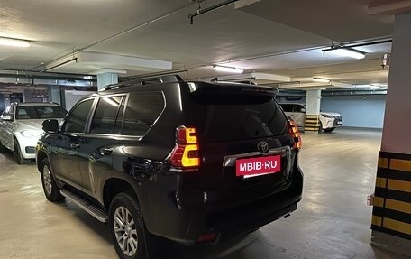 Toyota Land Cruiser Prado 150 рестайлинг 2, 2020 год, 5 500 000 рублей, 3 фотография