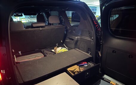 Toyota Land Cruiser Prado 150 рестайлинг 2, 2020 год, 5 500 000 рублей, 11 фотография