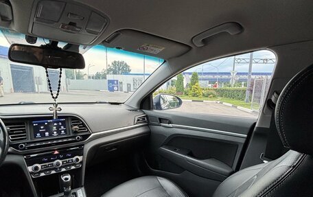 Hyundai Elantra VI рестайлинг, 2019 год, 1 750 000 рублей, 10 фотография