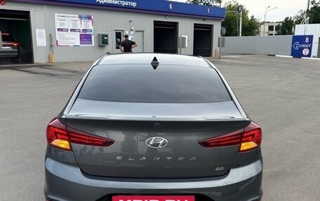 Hyundai Elantra VI рестайлинг, 2019 год, 1 750 000 рублей, 4 фотография