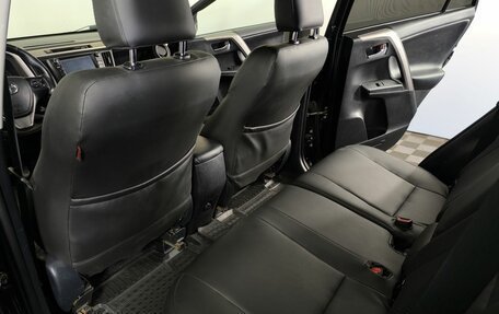 Toyota RAV4, 2019 год, 2 200 000 рублей, 11 фотография