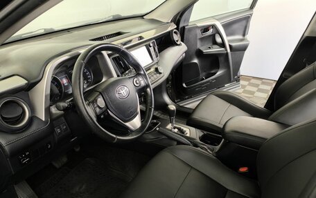 Toyota RAV4, 2019 год, 2 200 000 рублей, 8 фотография