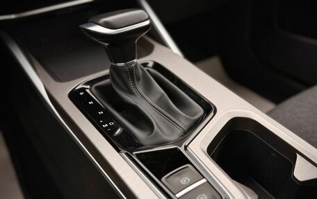 Geely Emgrand, 2024 год, 1 490 000 рублей, 21 фотография