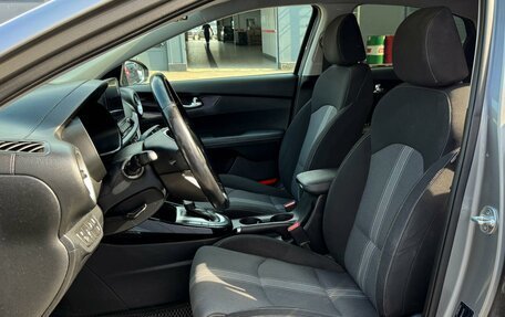 KIA Cerato IV, 2021 год, 2 199 000 рублей, 10 фотография