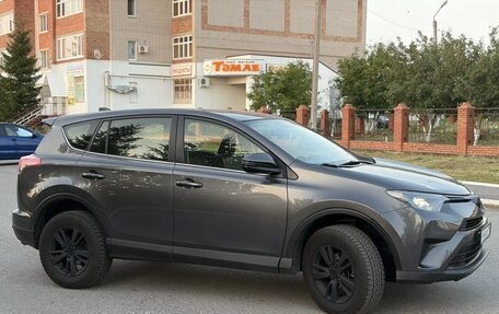 Toyota RAV4, 2015 год, 2 450 000 рублей, 6 фотография