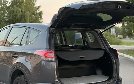 Toyota RAV4, 2015 год, 2 450 000 рублей, 9 фотография