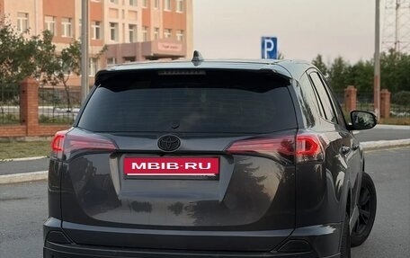 Toyota RAV4, 2015 год, 2 450 000 рублей, 10 фотография