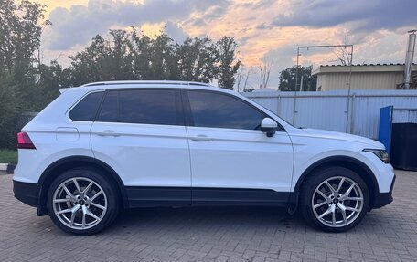 Volkswagen Tiguan II, 2021 год, 2 500 000 рублей, 3 фотография