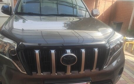 Toyota Land Cruiser Prado 150 рестайлинг 2, 2015 год, 3 400 000 рублей, 2 фотография