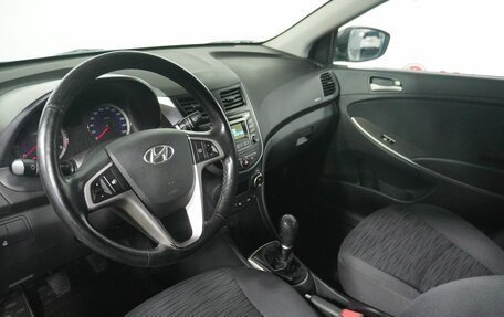 Hyundai Solaris II рестайлинг, 2016 год, 800 000 рублей, 9 фотография