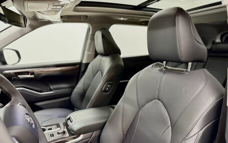 Toyota Highlander, 2026 год, 5 550 000 рублей, 12 фотография