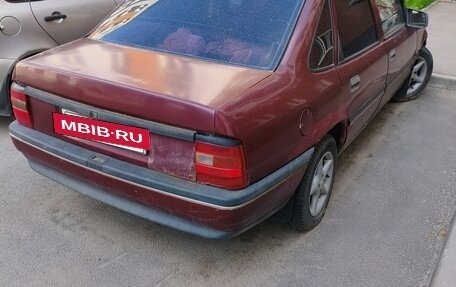 Opel Vectra A, 1989 год, 100 000 рублей, 4 фотография