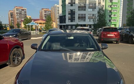 Mercedes-Benz E-Класс, 2019 год, 3 400 000 рублей, 1 фотография