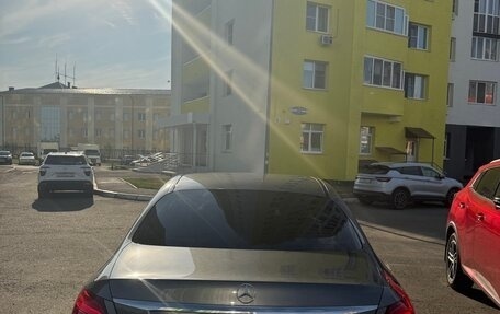 Mercedes-Benz E-Класс, 2019 год, 3 400 000 рублей, 4 фотография