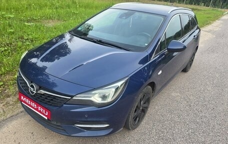 Opel Astra K, 2020 год, 1 390 000 рублей, 2 фотография