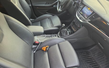 Opel Astra K, 2020 год, 1 390 000 рублей, 17 фотография