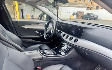 Mercedes-Benz E-Класс, 2021 год, 4 050 000 рублей, 7 фотография