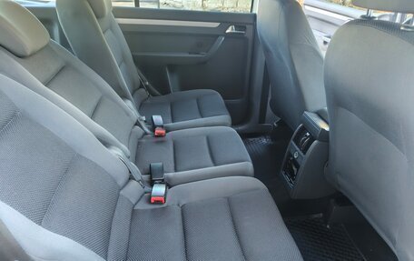 Volkswagen Touran III, 2011 год, 1 250 000 рублей, 11 фотография