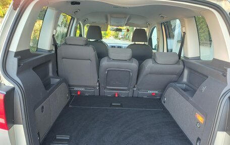 Volkswagen Touran III, 2011 год, 1 250 000 рублей, 9 фотография
