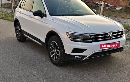 Volkswagen Tiguan II, 2019 год, 2 850 000 рублей, 3 фотография