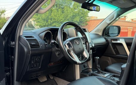 Toyota Land Cruiser Prado 150 рестайлинг 2, 2013 год, 2 825 000 рублей, 10 фотография