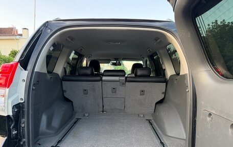 Toyota Land Cruiser Prado 150 рестайлинг 2, 2013 год, 2 825 000 рублей, 28 фотография