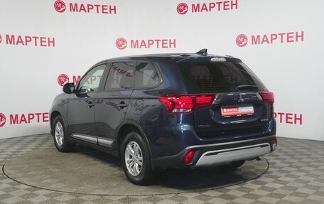 Mitsubishi Outlander III рестайлинг 3, 2018 год, 2 078 000 рублей, 7 фотография