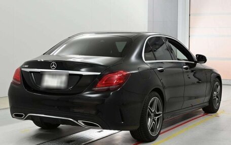 Mercedes-Benz C-Класс, 2021 год, 1 900 000 рублей, 4 фотография
