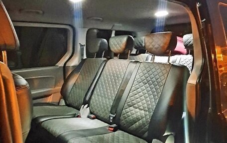 Hyundai H-1 II рестайлинг, 2013 год, 1 540 000 рублей, 3 фотография