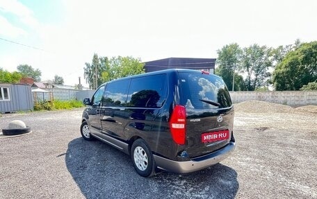 Hyundai H-1 II рестайлинг, 2013 год, 1 540 000 рублей, 5 фотография