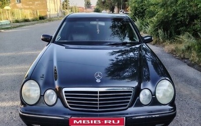 Mercedes-Benz E-Класс, 2000 год, 800 000 рублей, 1 фотография