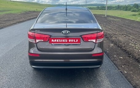 KIA Rio III рестайлинг, 2015 год, 1 200 000 рублей, 10 фотография