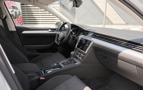 Volkswagen Passat B8 рестайлинг, 2019 год, 1 987 700 рублей, 6 фотография
