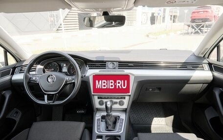 Volkswagen Passat B8 рестайлинг, 2019 год, 1 987 700 рублей, 7 фотография