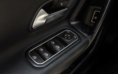 Mercedes-Benz A-Класс, 2019 год, 2 190 000 рублей, 20 фотография