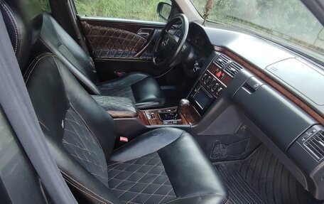 Mercedes-Benz E-Класс, 2000 год, 800 000 рублей, 9 фотография