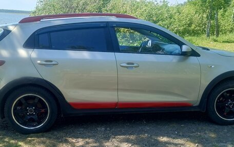 KIA Rio IV, 2018 год, 1 300 000 рублей, 3 фотография