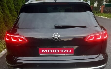 Volkswagen Touareg III, 2021 год, 6 300 000 рублей, 2 фотография