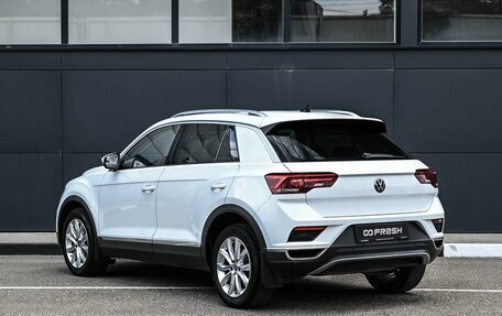 Volkswagen T-Roc I, 2021 год, 2 279 000 рублей, 2 фотография