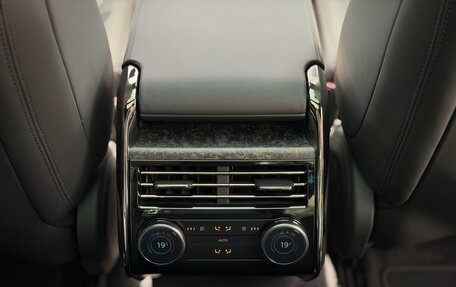 Land Rover Range Rover Sport, 2025 год, 26 000 000 рублей, 32 фотография