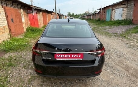 Skoda Superb III рестайлинг, 2022 год, 3 500 000 рублей, 4 фотография