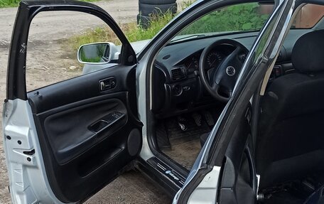 Volkswagen Passat B5+ рестайлинг, 2000 год, 220 000 рублей, 3 фотография