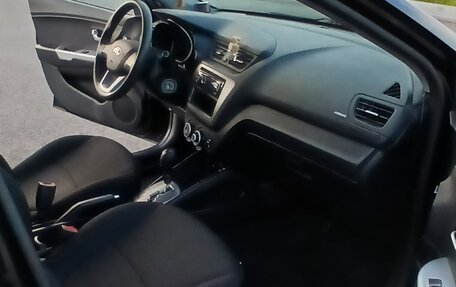 KIA Rio III рестайлинг, 2013 год, 870 000 рублей, 11 фотография