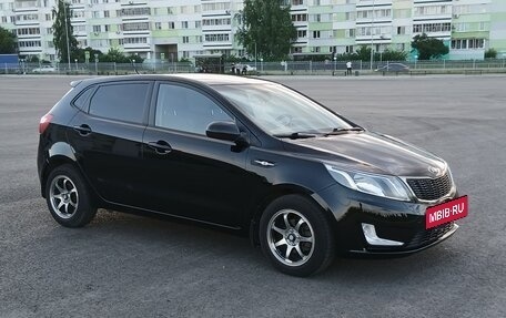 KIA Rio III рестайлинг, 2013 год, 870 000 рублей, 4 фотография