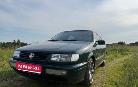 Volkswagen Passat B4, 1995 год, 330 000 рублей, 2 фотография