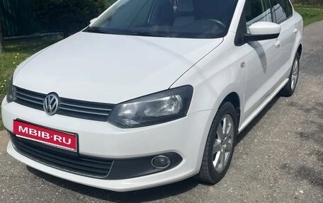 Volkswagen Polo VI (EU Market), 2012 год, 850 000 рублей, 1 фотография