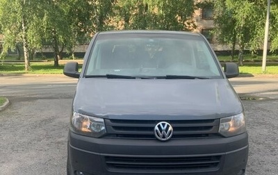 Volkswagen Caravelle T5, 2013 год, 2 350 000 рублей, 1 фотография