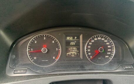 Volkswagen Caravelle T5, 2013 год, 2 350 000 рублей, 11 фотография