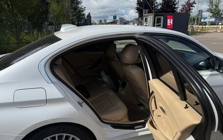 BMW 3 серия, 2013 год, 1 950 000 рублей, 10 фотография